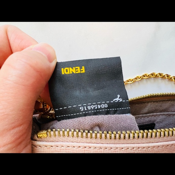 (Sold) FENDI Vitello Elite Crayons Pochette - Picture 9 of 12